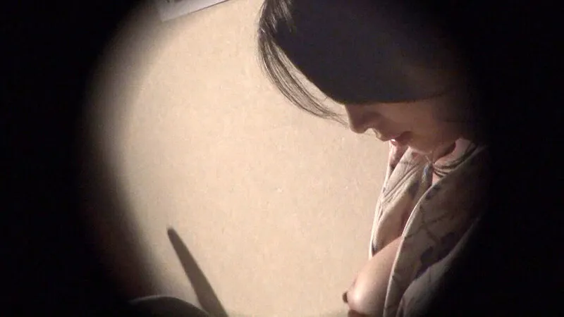 TSSR-3003 Hidden camera footage of a married woman. Including moments like bathing and masturbation...!, screenshot 3