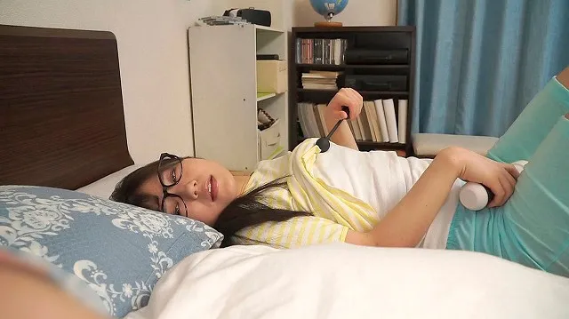 JUKF-026 A Secretly Horny Girl In Glasses When This Prim And Proper Barely Legal Takes Off Her Glasses... Lulu — Arisu, Ruru Arisu, screenshot 3