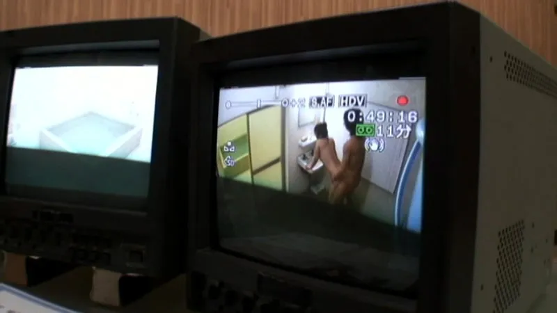 NXG-167 Shock! How Will That Girl React if A Guy With A Massive boner Joins Her In The Bath?!, screenshot 6
