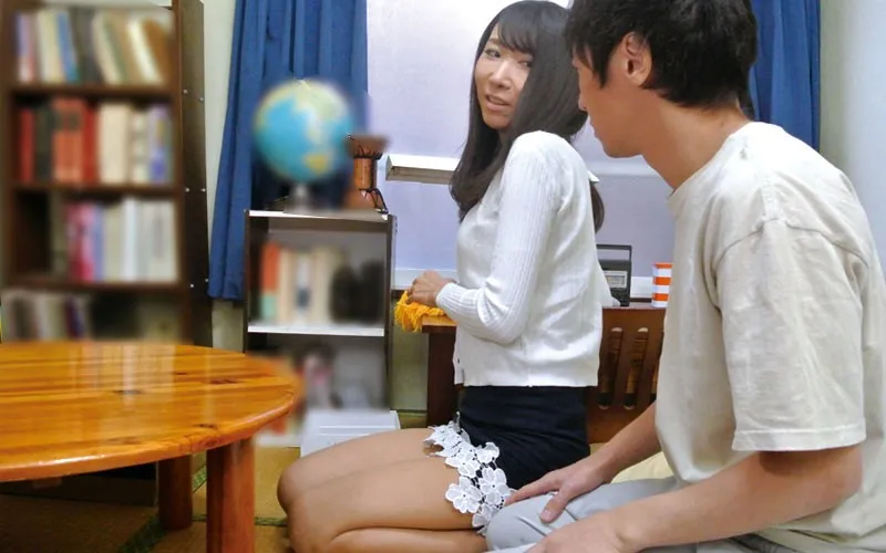 VNDS-3369 The Stepmother Who Provides Sexual Relief To Her Middle-Aged Stepson, Who Lives At His Parents' Hous — Akane Morita, screenshot 3
