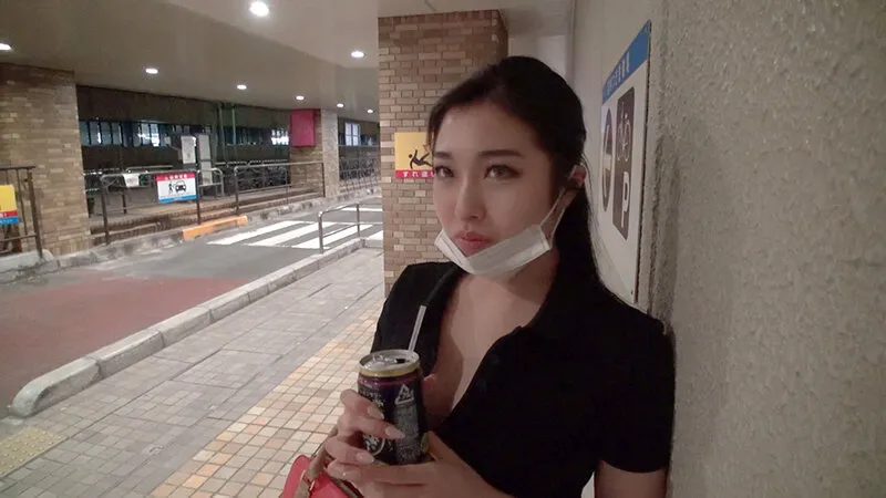 NAPK-011 ナンパコNo.11 パパが家賃を出しているタワマンに帰る途中のギャラ飲み帰りの女子大生をナンパして3連続中出し!, スクリーンショット 1