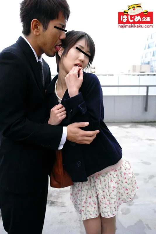 HJMO-262 Picking Up Married Women for Ear Licking!, screenshot 1