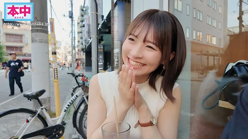 HMN-803 I reunited with a cute cafe waitress I'd had a fling with once, after three years, only to find out sh — Tojo Natsu, screenshot 1