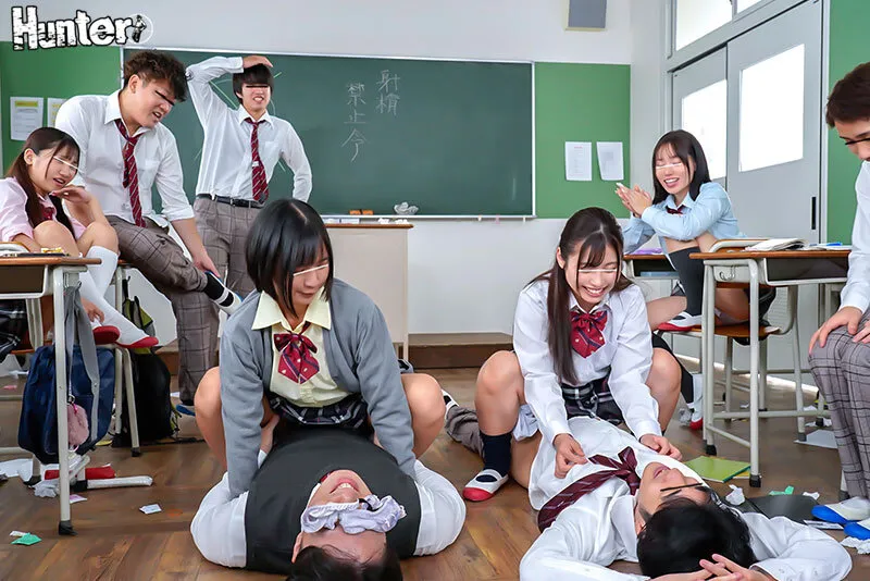 HUNTC-346 Ejaculation in school is immediate expulsion! Stop-and-go high school! Ejaculation is prohibited for, screenshot 3