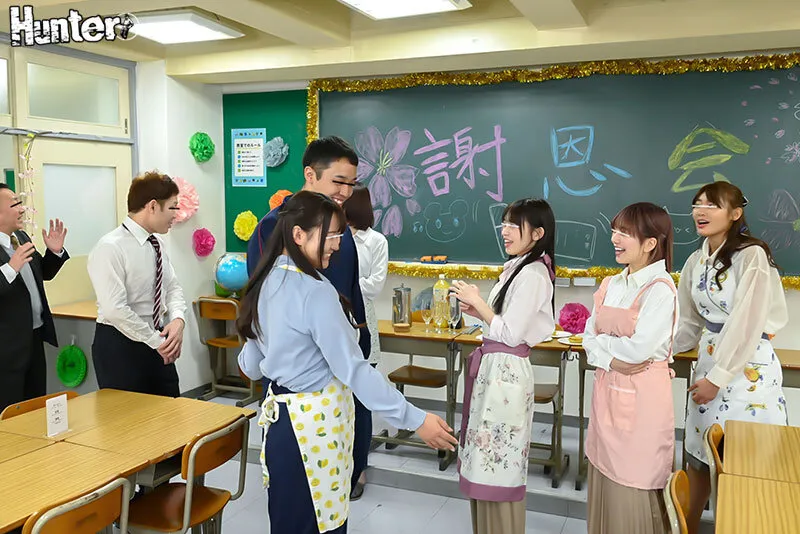 HUNTC-438 某私立女子校の保護者主催ママさん喫茶は、卒業式後お世話になった先生方にエッチなおもてなしをする謝恩会!, スクリーンショット 1