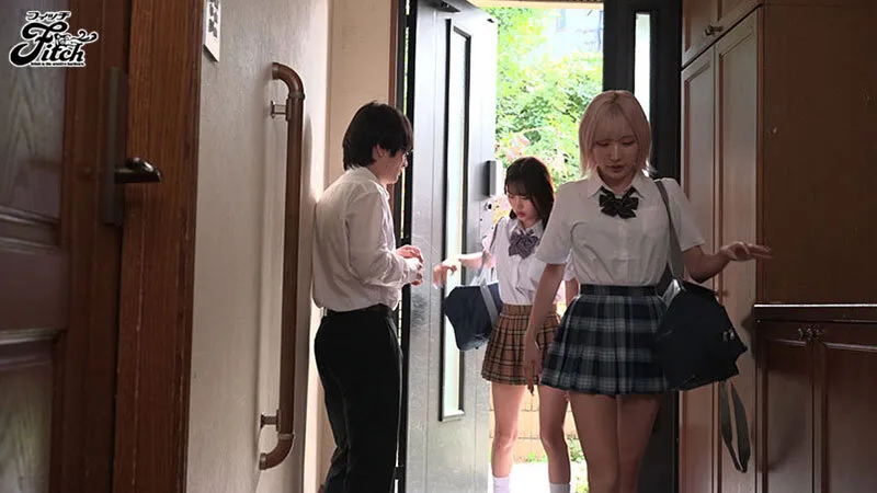 JUFE-583 A story about a harem creampie sex with a gyaru who hangs out at my house and lets me use her double — Haruyo Mocha, Lima Arai, Rima Arai, screenshot 1