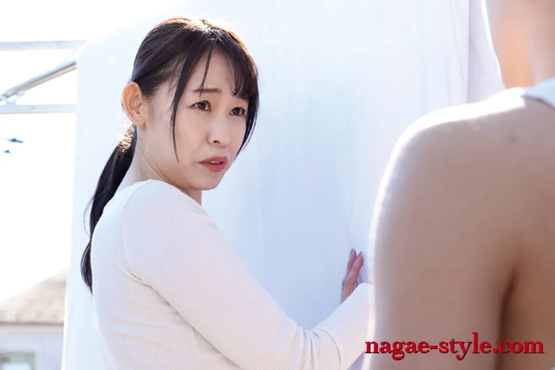 NSFS-204 Mature Mother 25 ~The Mother Who Was Pestered By Her Son And Forgave Her Body~ Hanaki Shirakawa - Shi — Kasumi Shirakawa, screenshot 4
