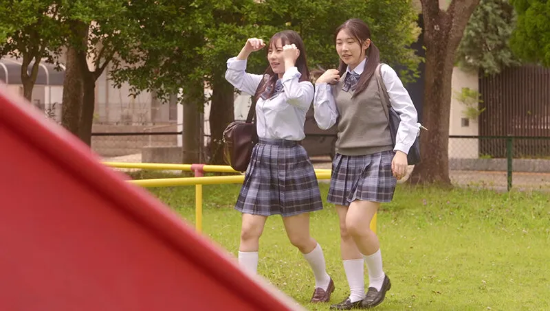 REAL-950 100 Consecutive Creampies of Schoolgirls - Hikaru Minazuki — Hikaru Minazuki, Hinako Matsui, Konatsu Kashiwagi, screenshot 2