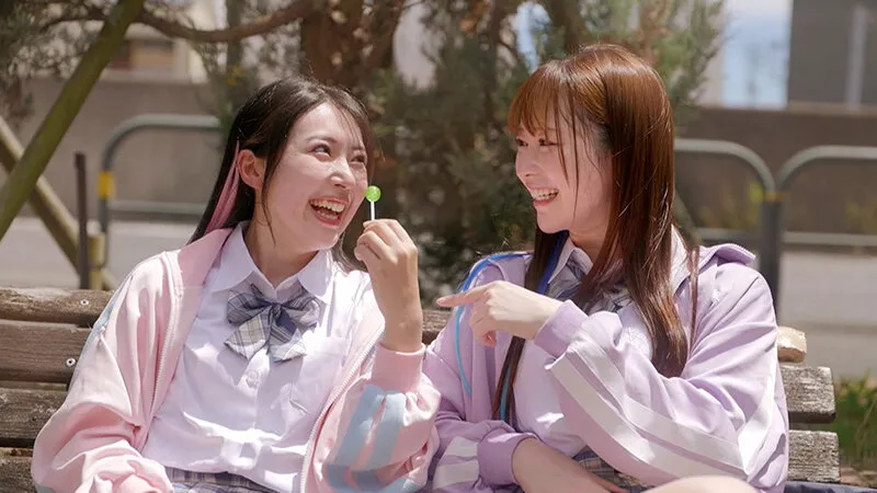 REAL-957 "If we're together we're invincible!" These two delinquent girls mistakenly believe this, but the dev — Hikaru Minazuki, Sora Kamikawa, Yui Tenma, screenshot 1
