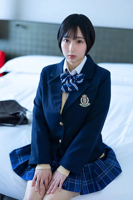 REAL-993 A female student, who had a crush on her homeroom teacher, was taken to a hotel where she was brutall — Itoi Ruka, 糸井瑠花, screenshot 1