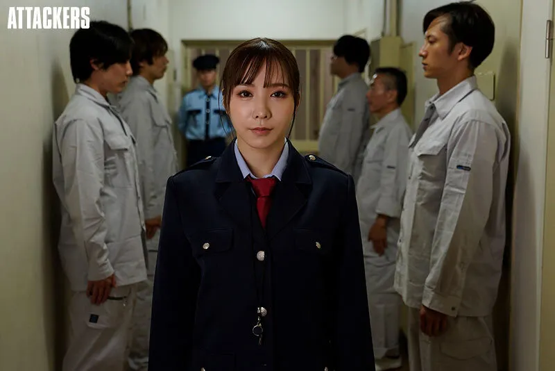 SAME-214 The most terrifying female prison guard who treats prisoners like slaves with unreasonable orders and — Ao Ebisaki, screenshot 5