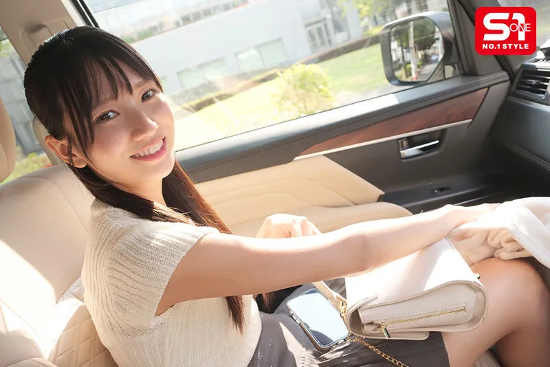 SNOS-116 A two-day, one-night trip to a hot spring where a girl with a superb sense of transparency reveals he — Moe Sakakibara, screenshot 2