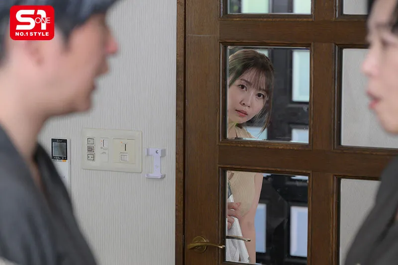 SNOS-120 A sexually harassing father-in-law, a mean mother-in-law, and a mama's boy husband... A busty young w — Aika Yumeno, screenshot 3