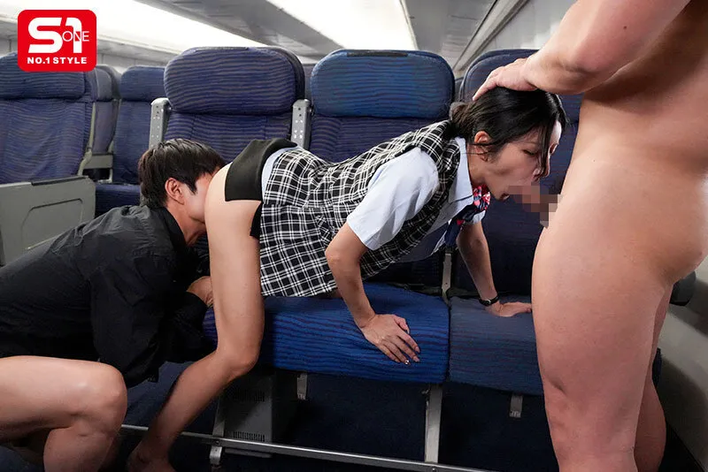 SNOS-180 Late-night flights with few passengers are sexual compensation flights for beautiful flight attendant — Riri Nanatsumori, screenshot 4