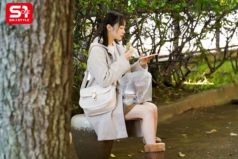 SNOS-214 A naive, easily deceived girl is taken to a perverted old man's home, where she is subjected to insid — 白花にあ, スクリーンショット 1