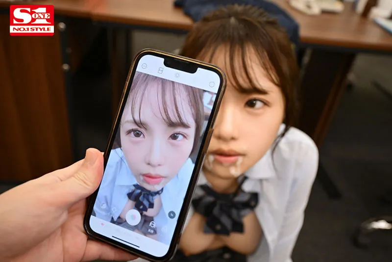 SONE-463 Wanting to go viral... Gen Z schoolgirl Hime Hayasaka posts a video of her pussy — Hime Hayasaka, screenshot 6