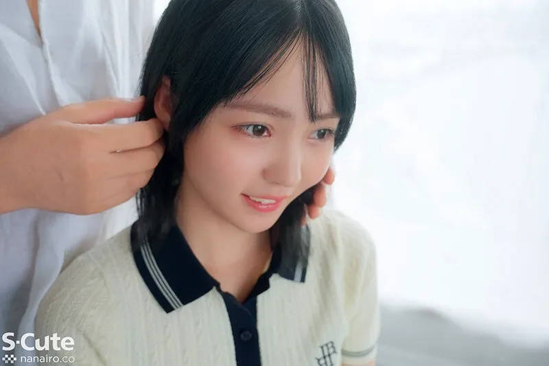 SQTE-643 This girl is crazy!! She gets wet from the smell of men and cums while convulsing when touched. Megur — Meguri Minoshima, screenshot 2